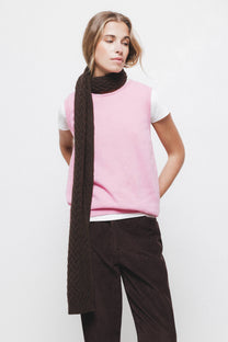 Gilet in maglia rasata rosa con scollo rotondo