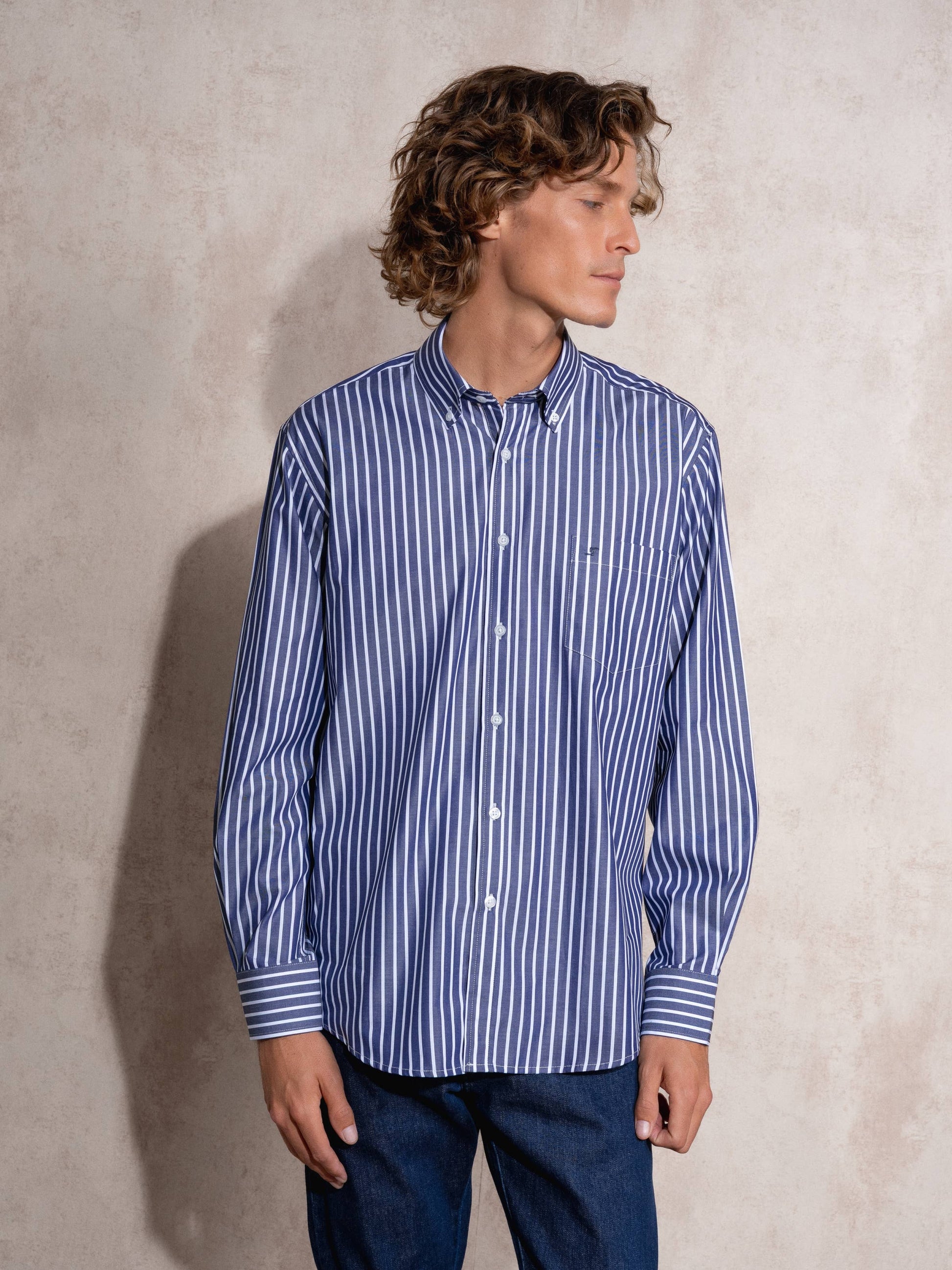Camicia uomo a righe in cotone con colletto button-down