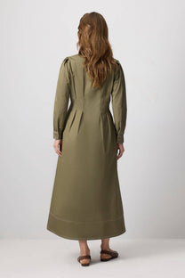 Abito camicia maxi in cotone con cuciture a contrasto e tasche