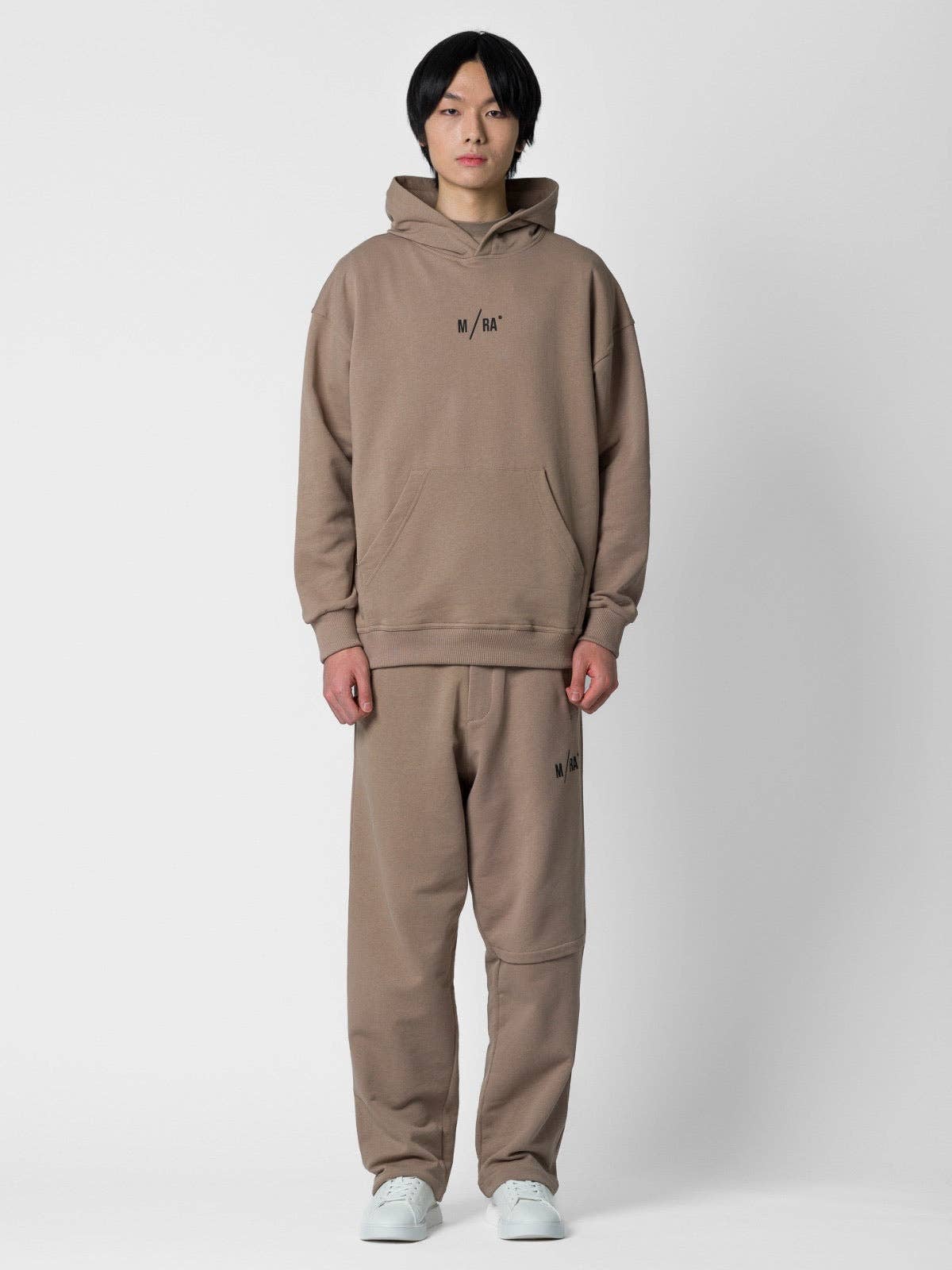 Felpa con cappuccio regular nocciola con logo