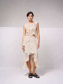 Top asimmetrico crochet in cotone