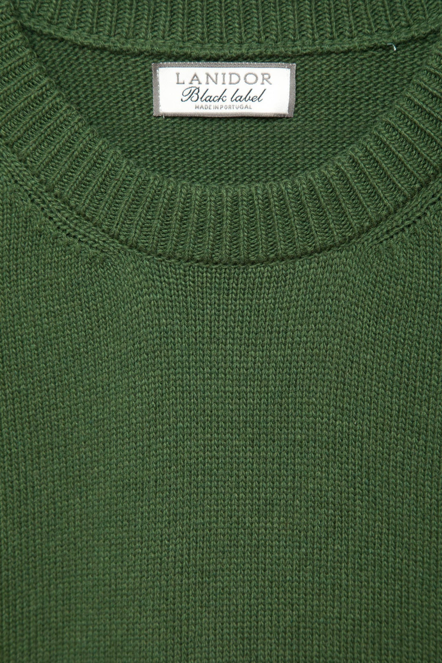 Gilet in maglia rasata con scollo rotondo