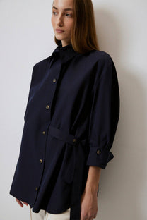 Camicia asimmetrica blu navy con cintura in cotone misto