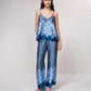 Pantaloni ampi in raso stampato blu