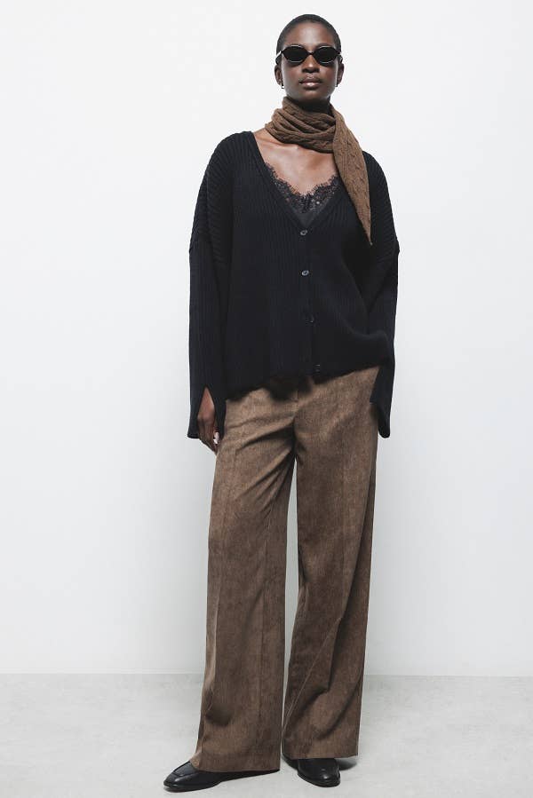 Cardigan a coste in maglia con bottoni