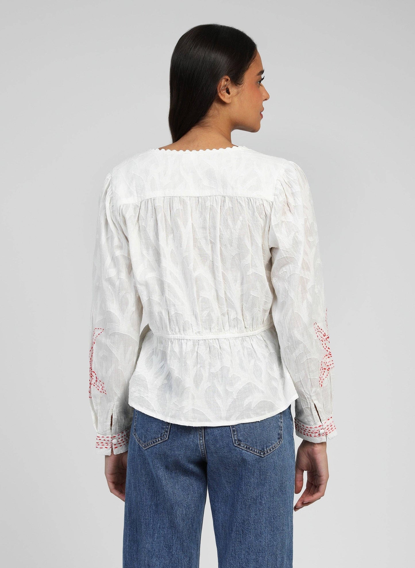 Camicia romantica in voile di cotone ricamato ecrù