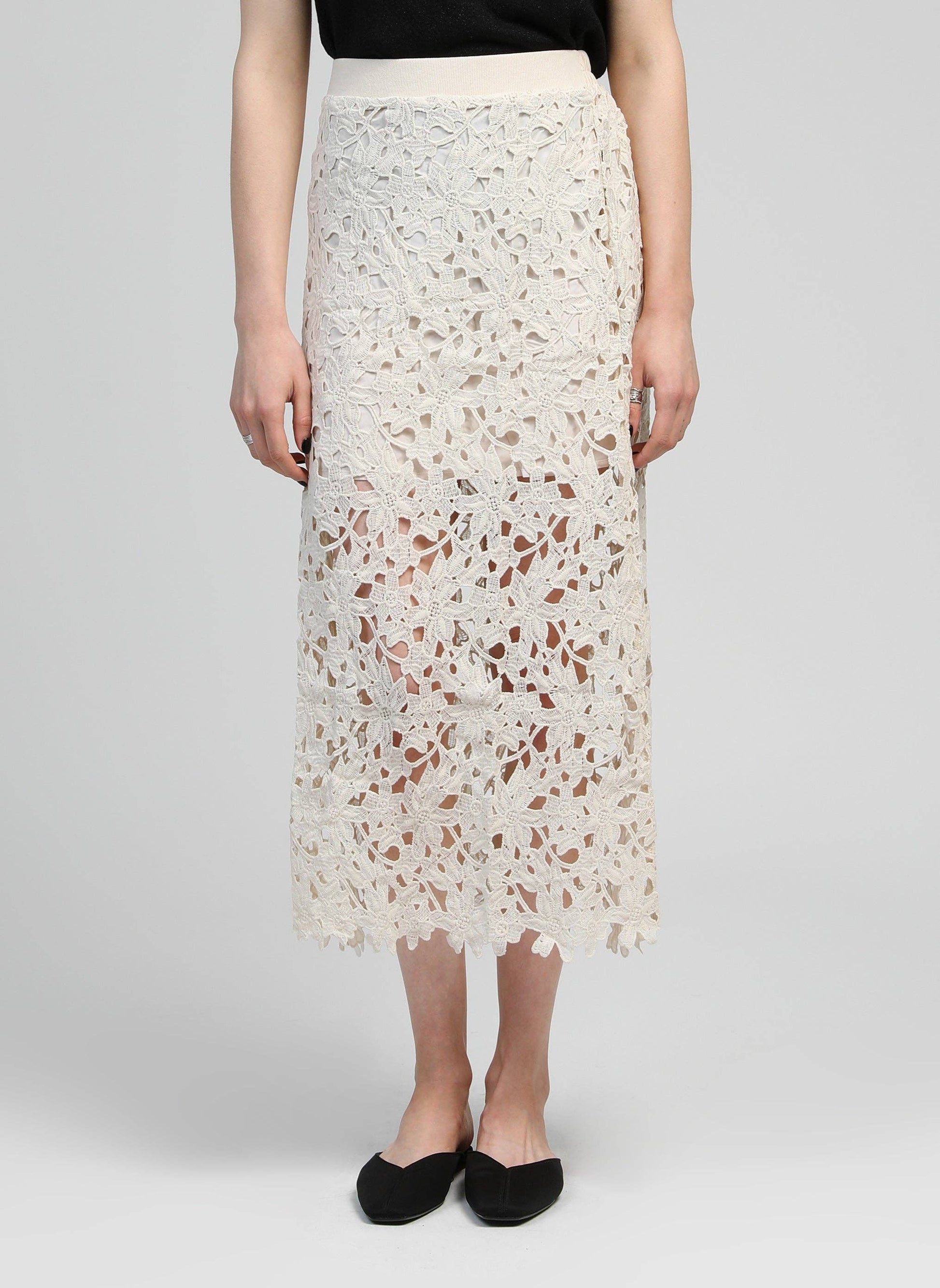 Gonna midi in pizzo floreale a vita alta