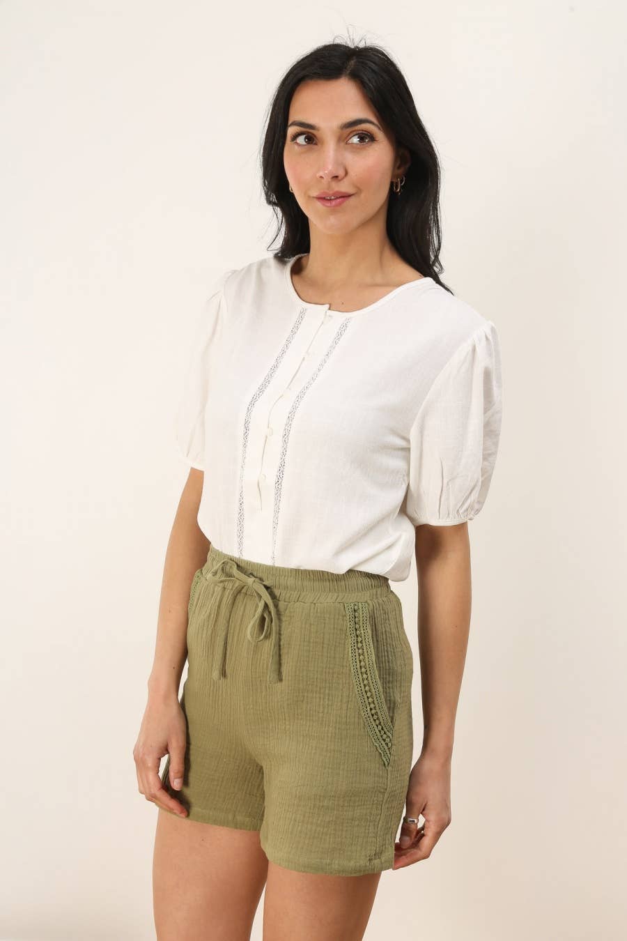 Blusa Tal con bottoni e maniche a sbuffo