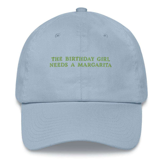 Cappellino ricamato "The Birthday Girl Needs a Margarita"