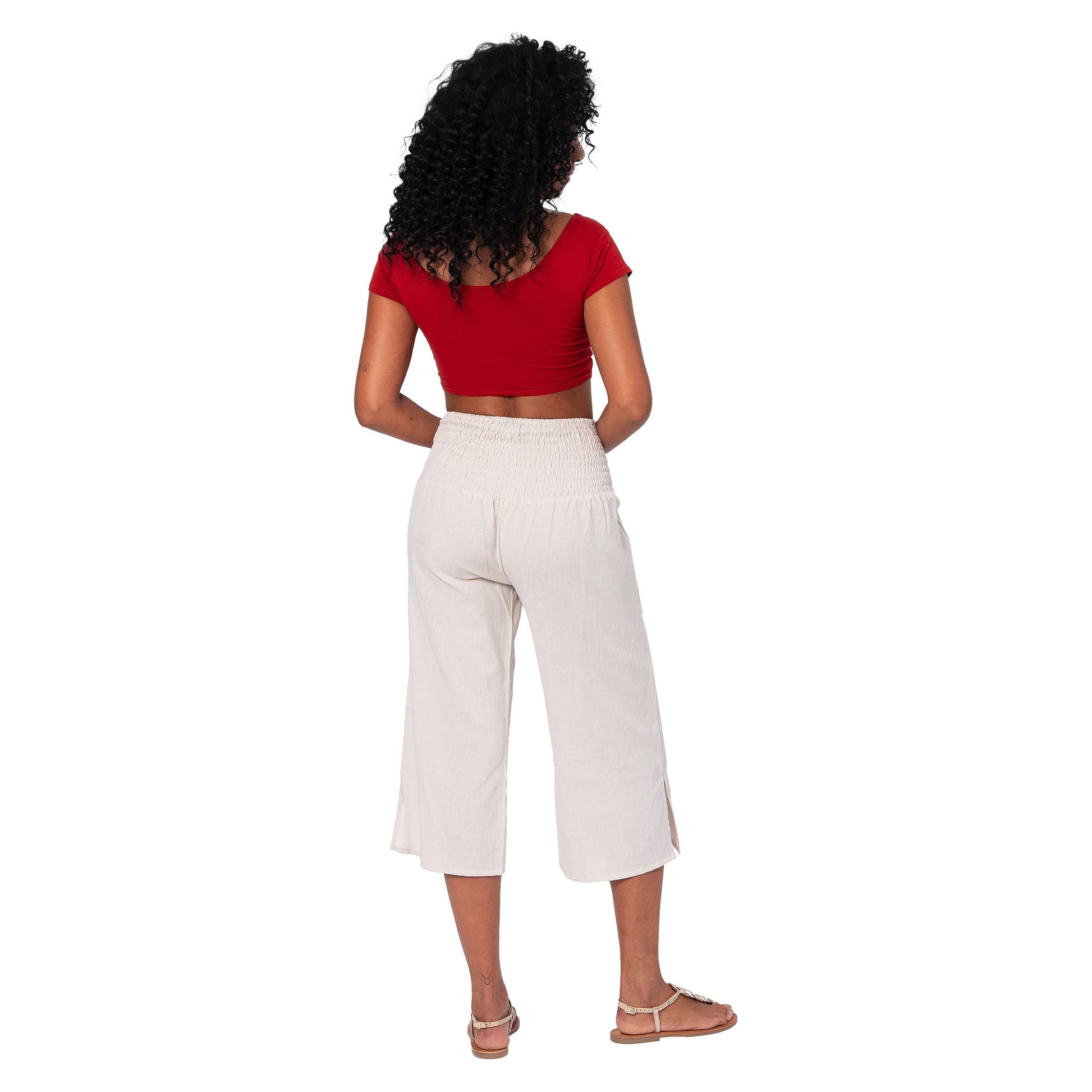 Pantaloni estivi cropped in cotone e lino beige