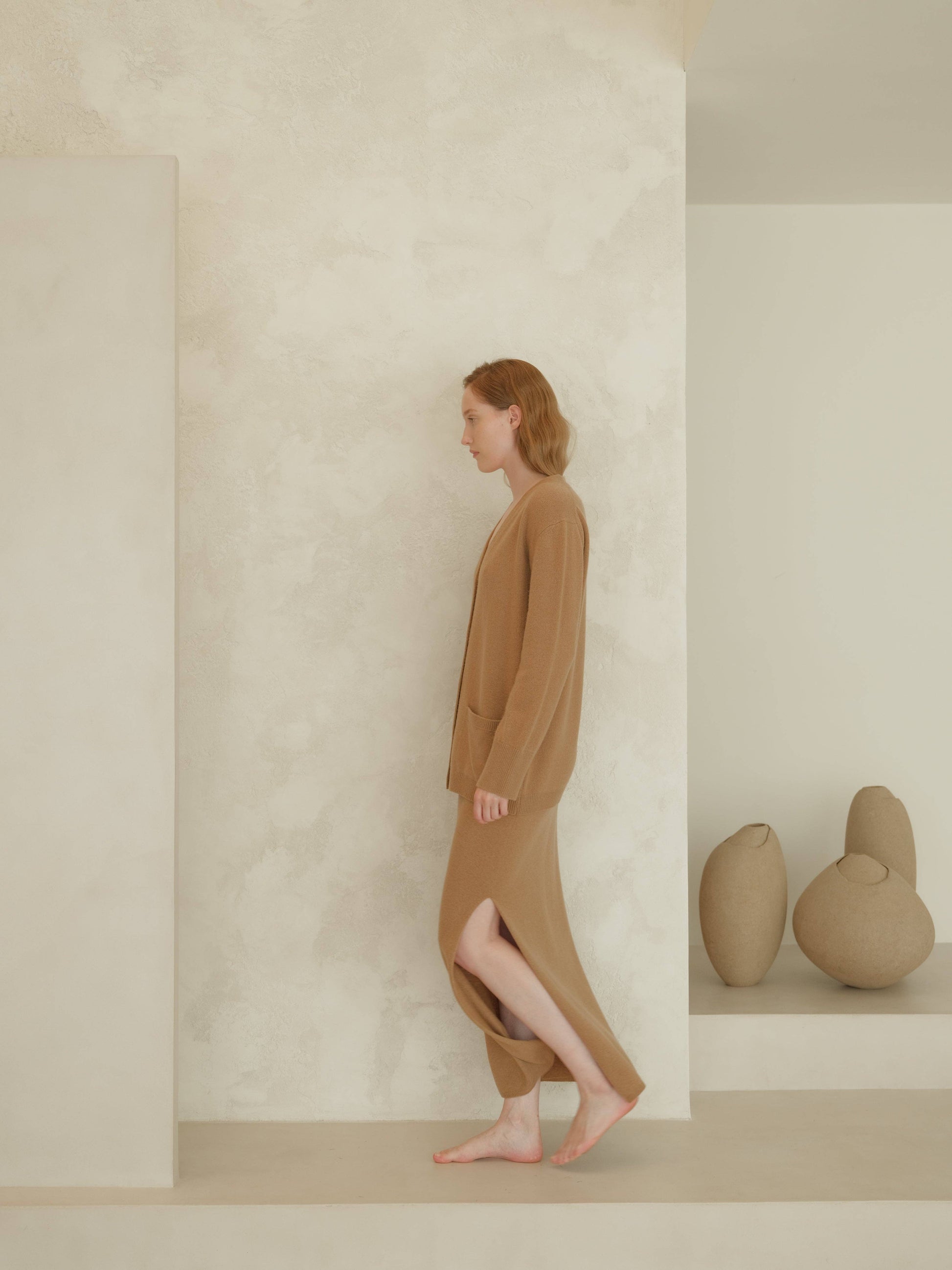 Gonna lunga a vita alta in misto cashmere con spacco laterale in maglia 3D