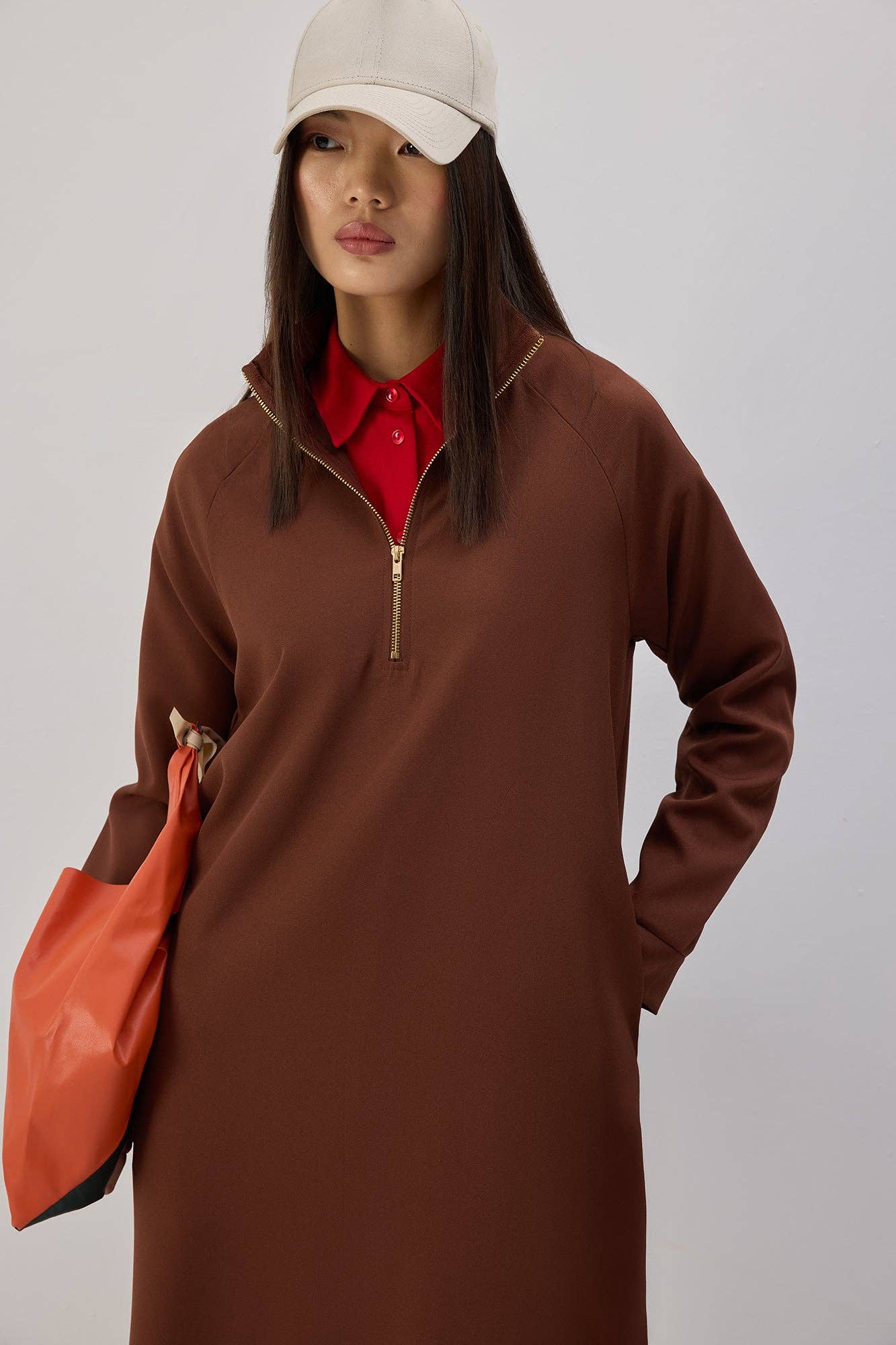 Abito dritto lungo con zip