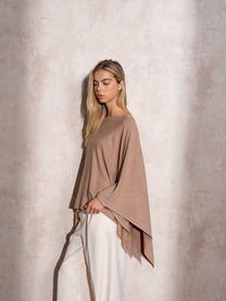 Mantella in maglia con scollo rotondo