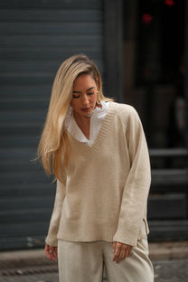 Maglione in lana con scollo a V