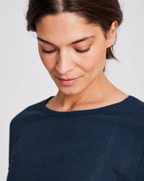 Top Thyra a maniche lunghe in cotone biologico a costine blu denim