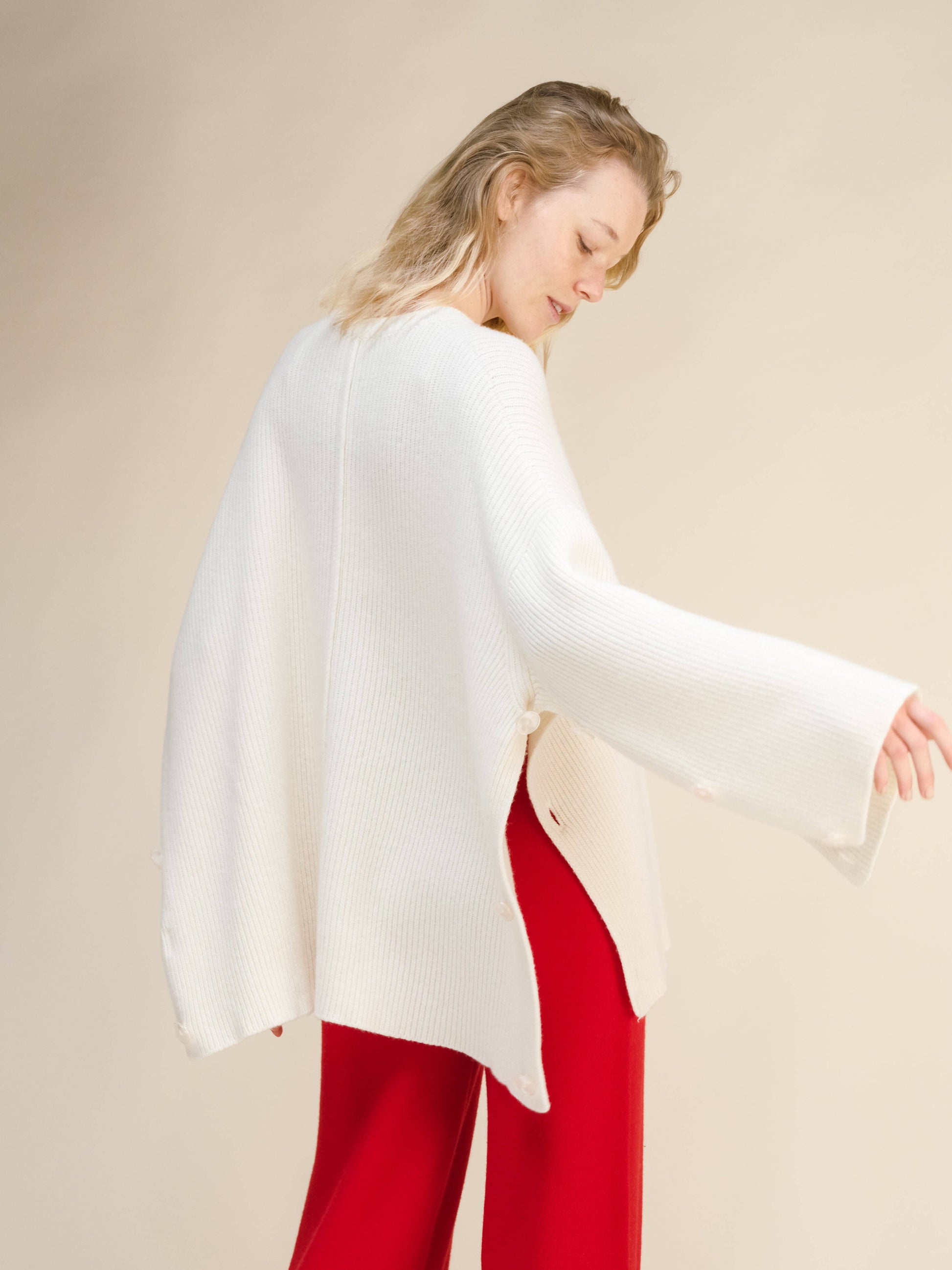 Maglione mantella oversize in misto cashmere