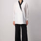 Blazer kimono bicolore bianco e nero con revers a contrasto