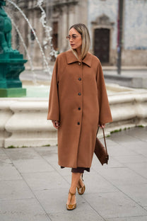 Cappotto lungo dritto elegante