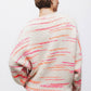 Maglione in maglia a righe con scollo a V