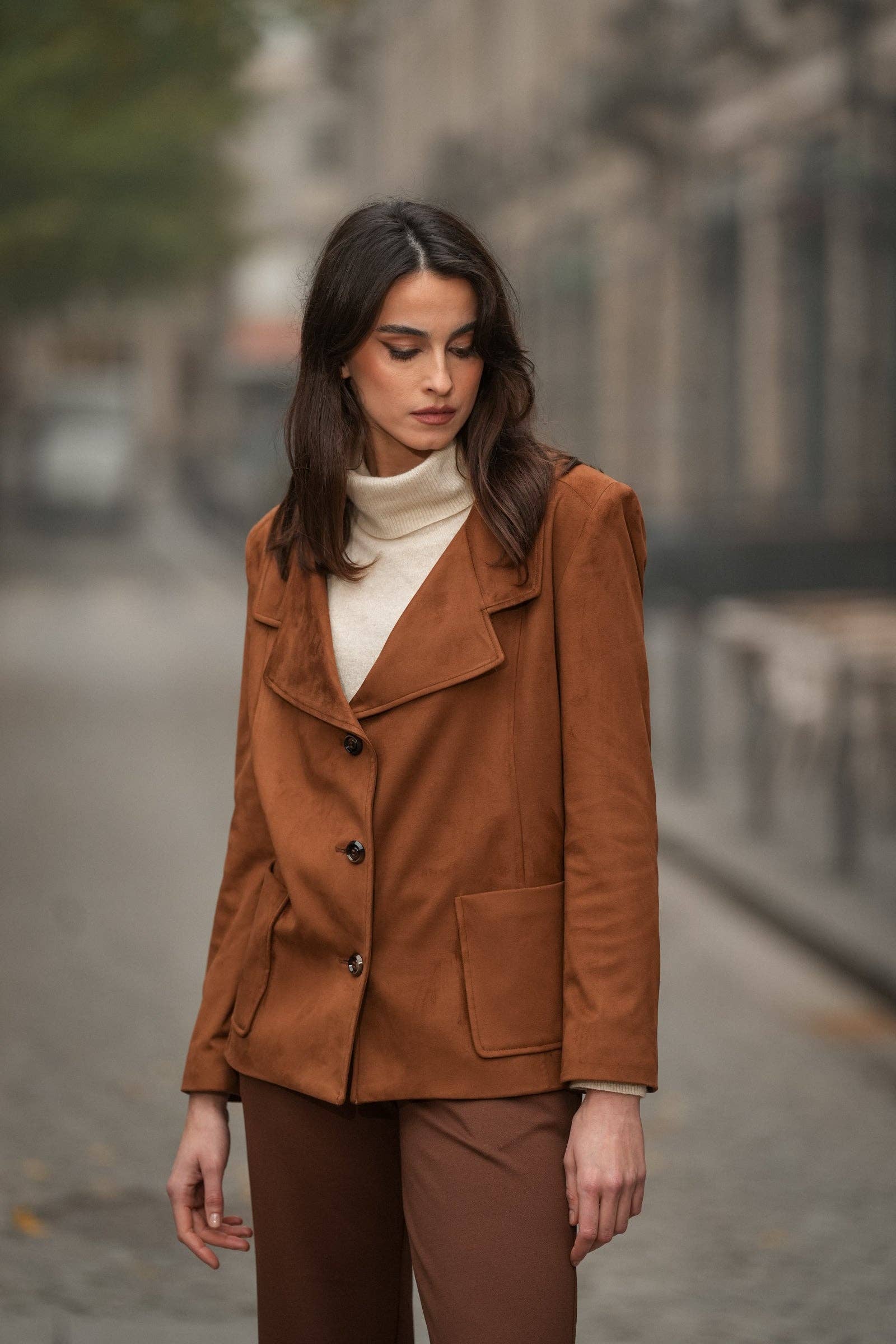 Cappotto effetto scamosciato con tasche frontali