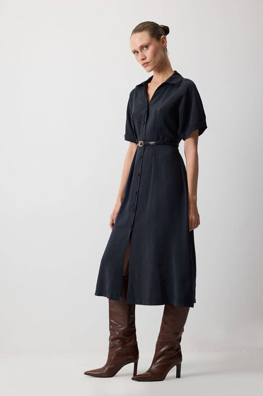 Abito camicia in modal con cintura