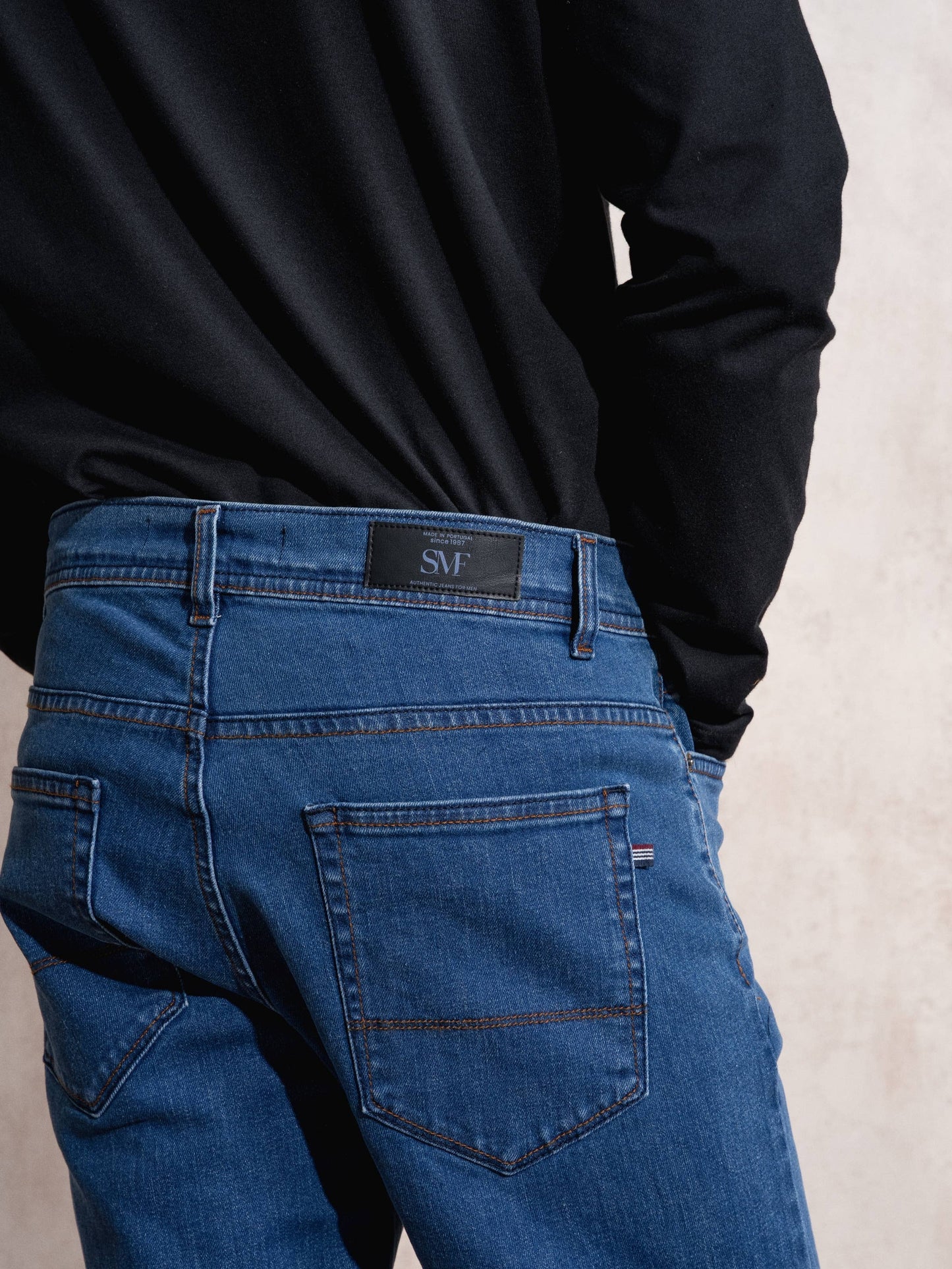 Jeans uomo in denim elasticizzato