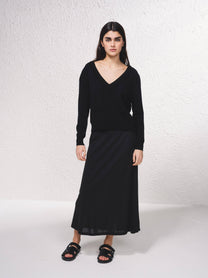 Maglione a maglia fine con scollo a V e tasche