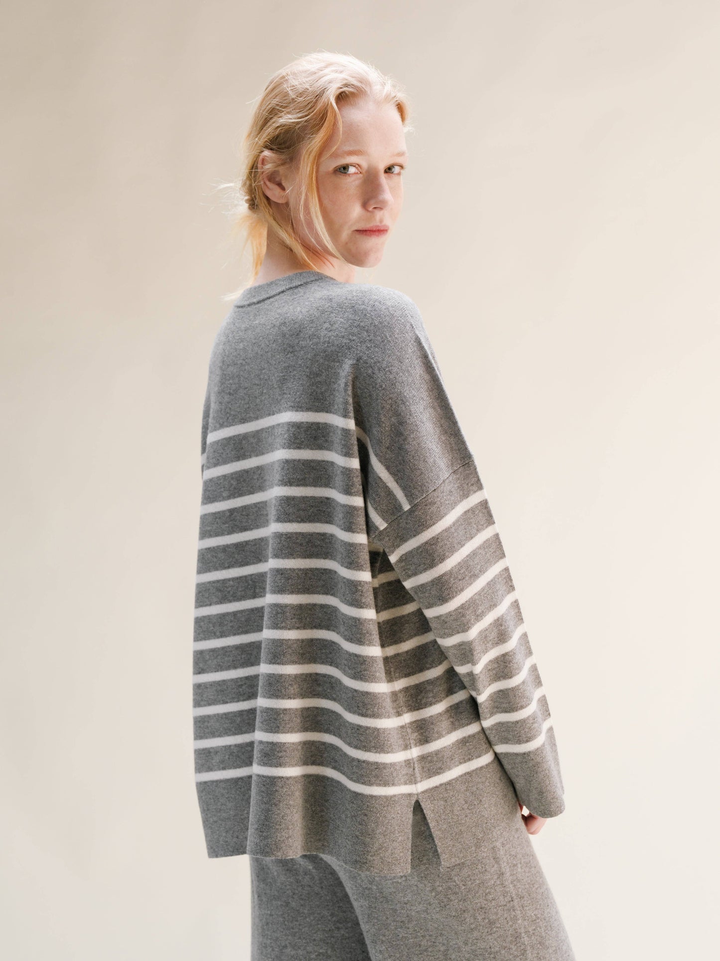 Maglione Girocollo Oversize a Righe in Misto Cashmere