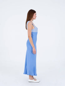 Abito midi azzurro con corpetto vichy