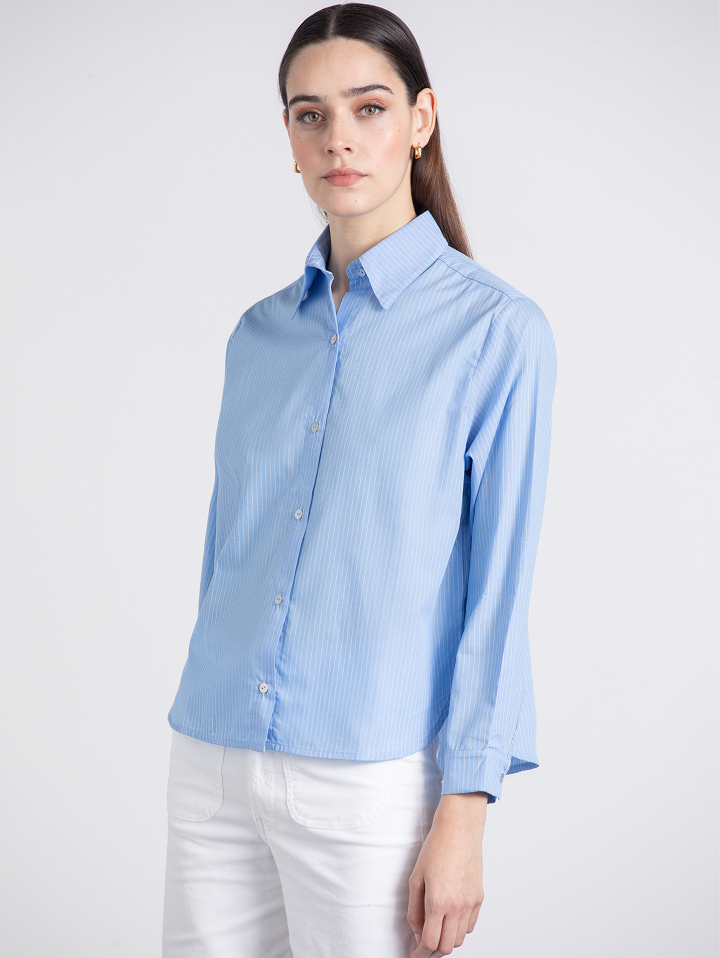 Camicia a righe in cotone azzurra