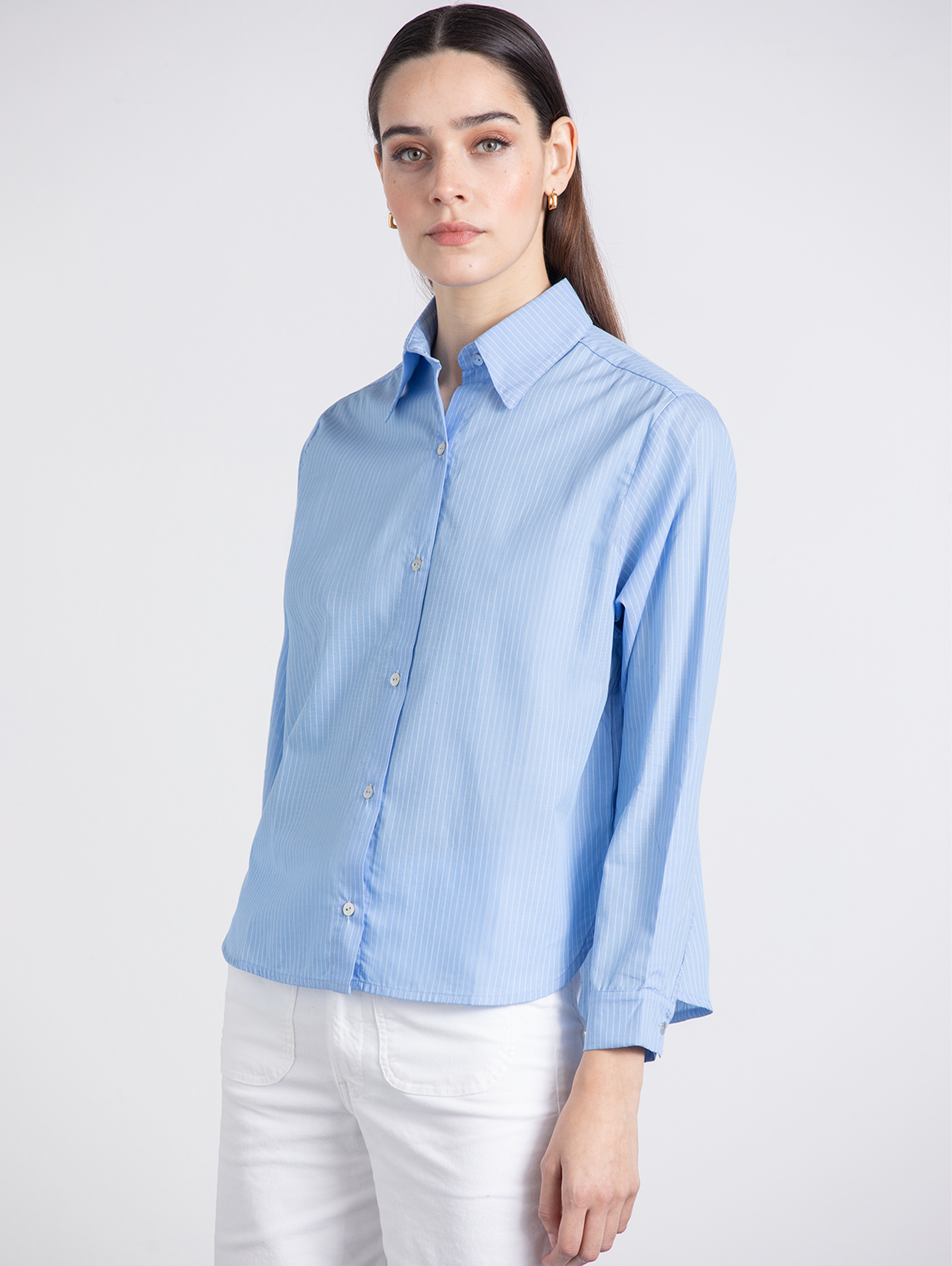 Camicia a righe in cotone azzurra