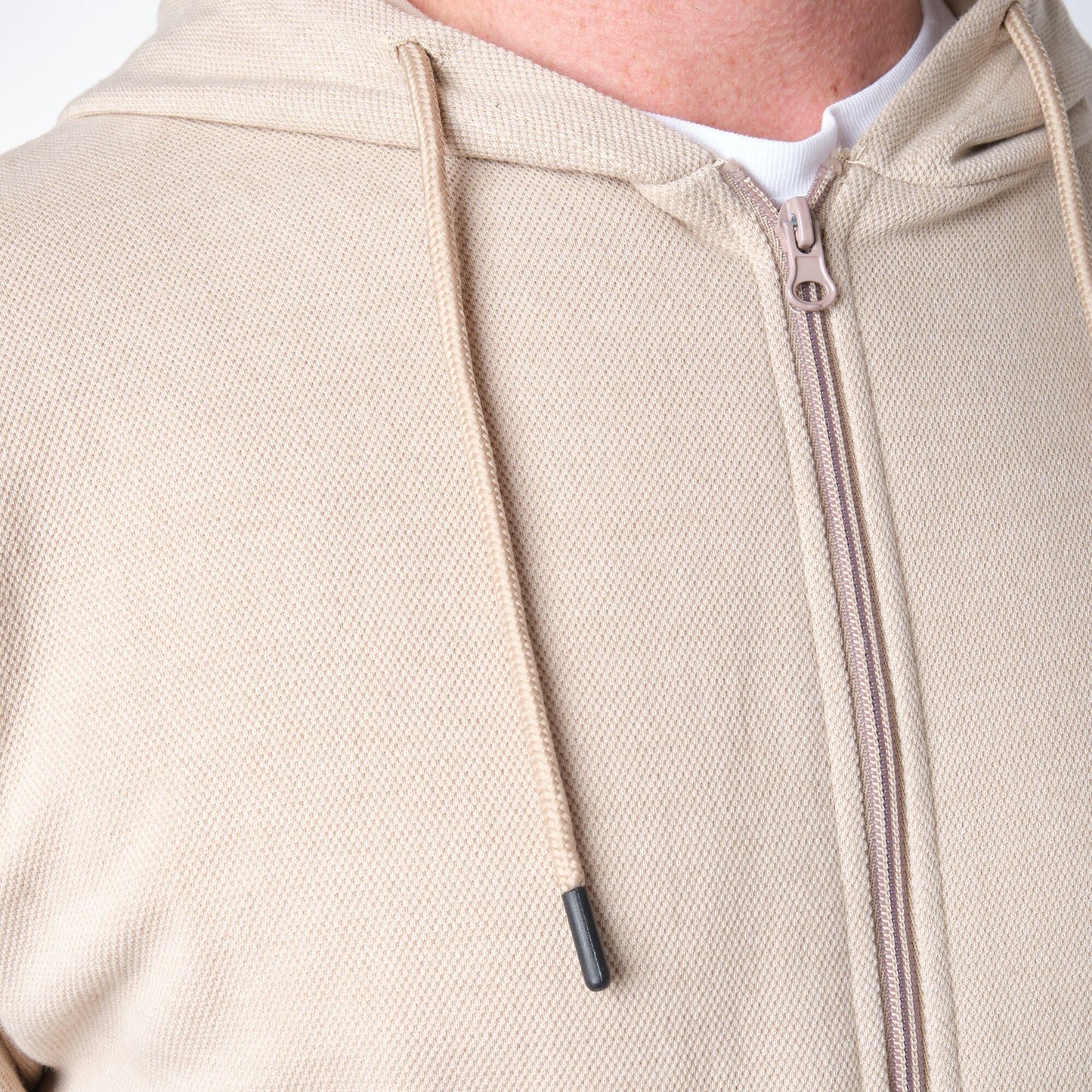 Felpa con cappuccio e zip in maglia piqué beige da uomo