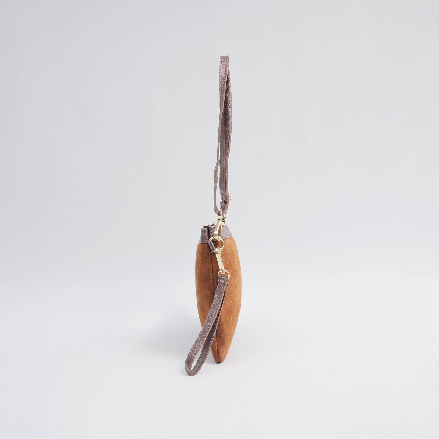 Pochette in pelle con tracolla