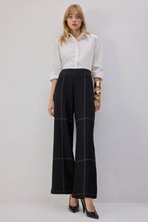 Pantaloni neri con cuciture a contrasto