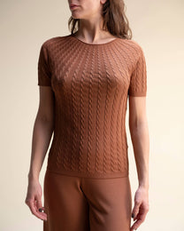 Top in maglia a trecce a maniche corte