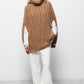 Poncho in maglia strutturata con collo alto