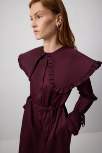 Abito camicia lungo con colletto ampio arricciato