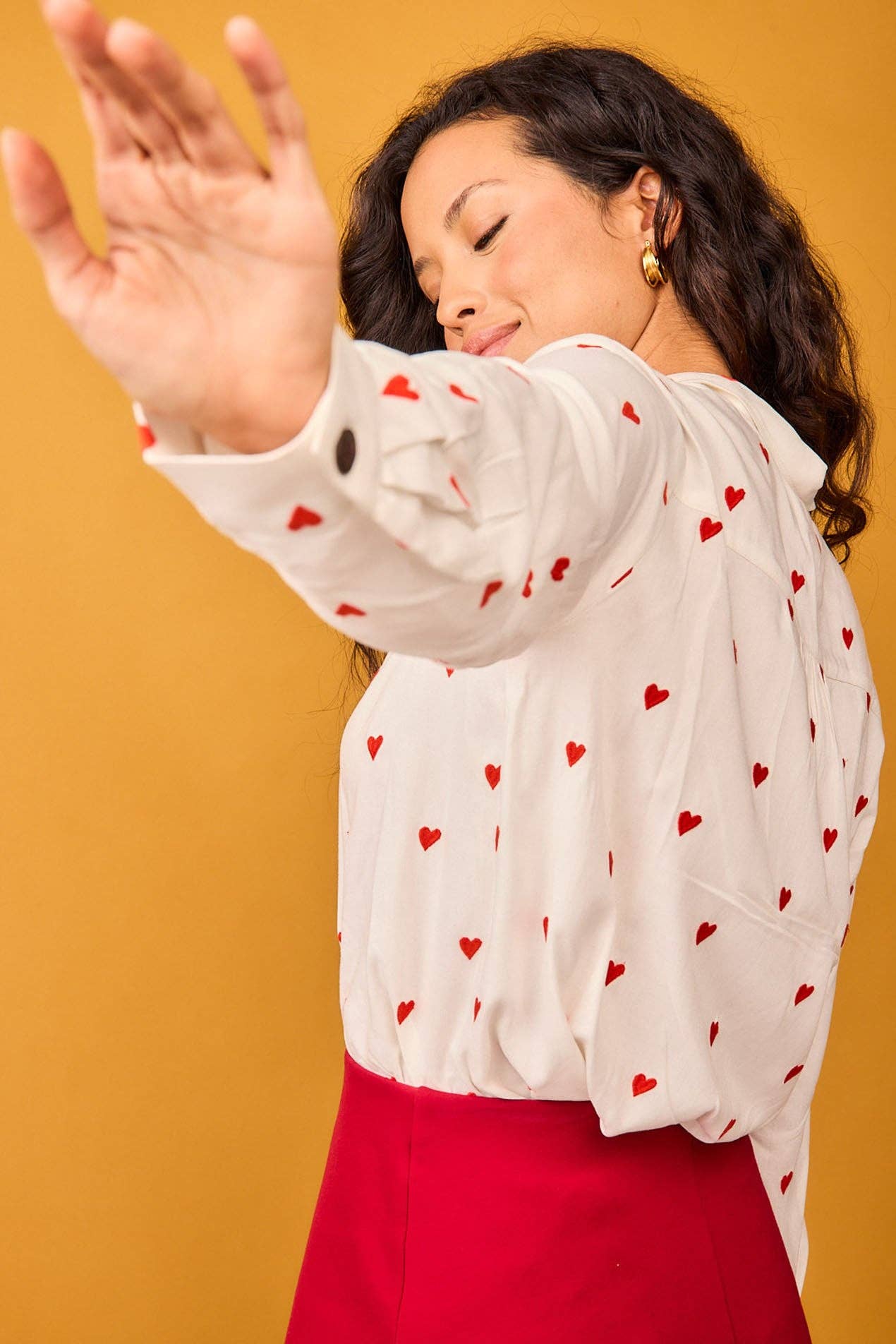 Camicia Bellota bianca con cuori ricamati