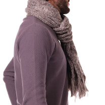 Set sciarpa e cappello in maglia con pompon