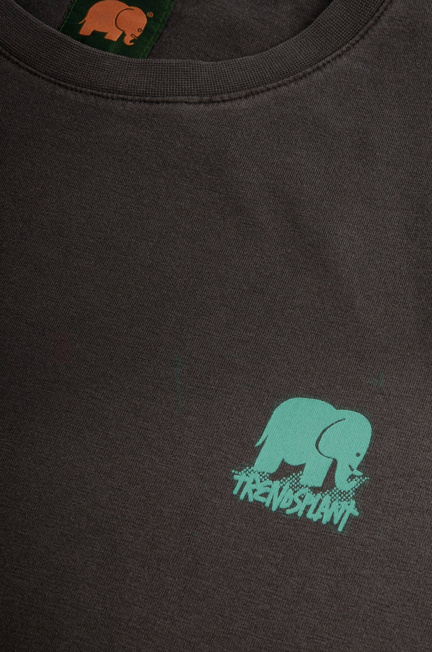 T-shirt unisex pigmentata grigio magnet con maxi stampa “Life by the Sea”