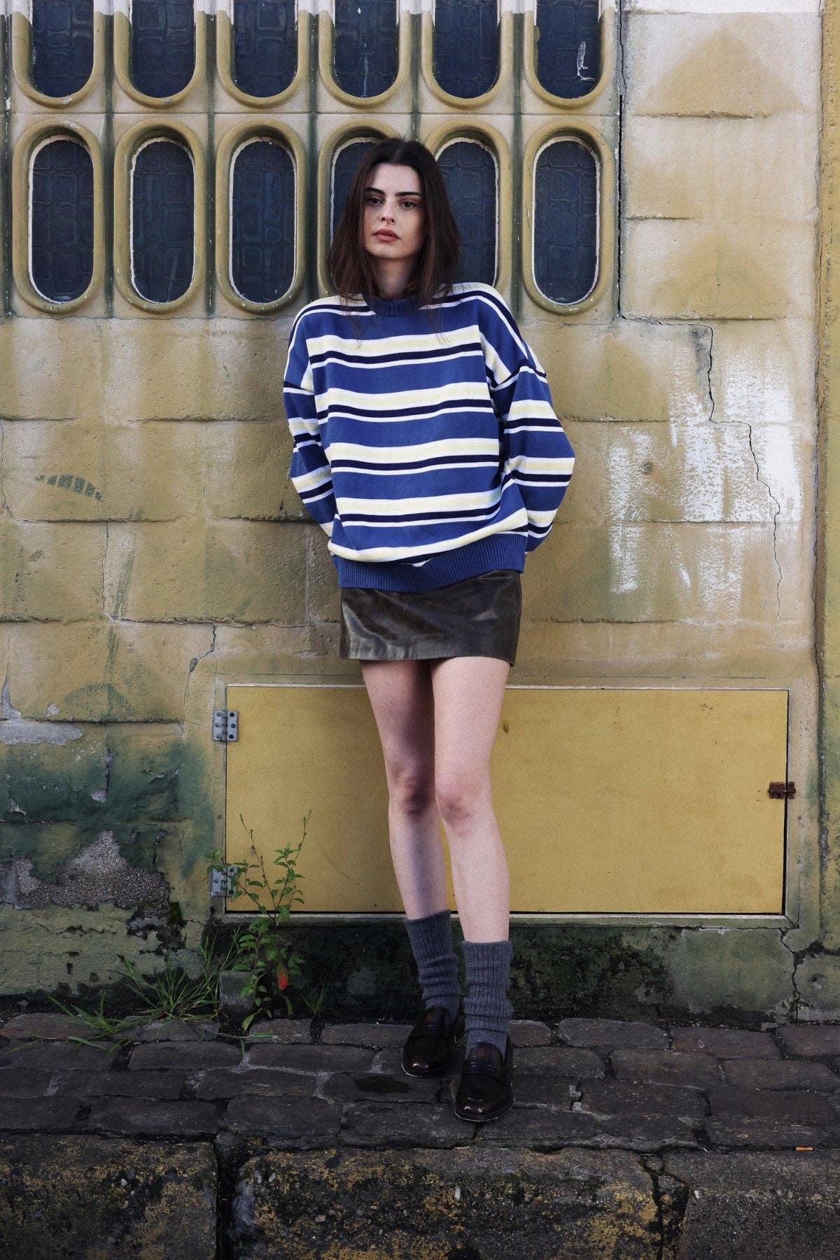 Maglione a righe blu brillante in cotone organico