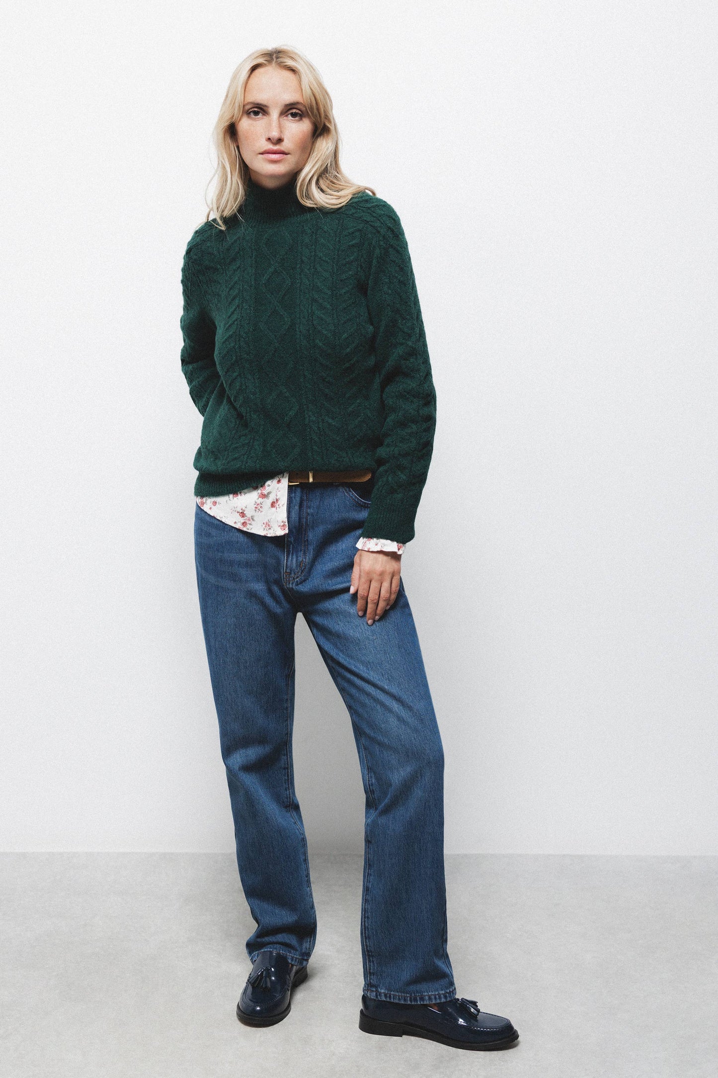 Maglione a maglia strutturata con girocollo alto
