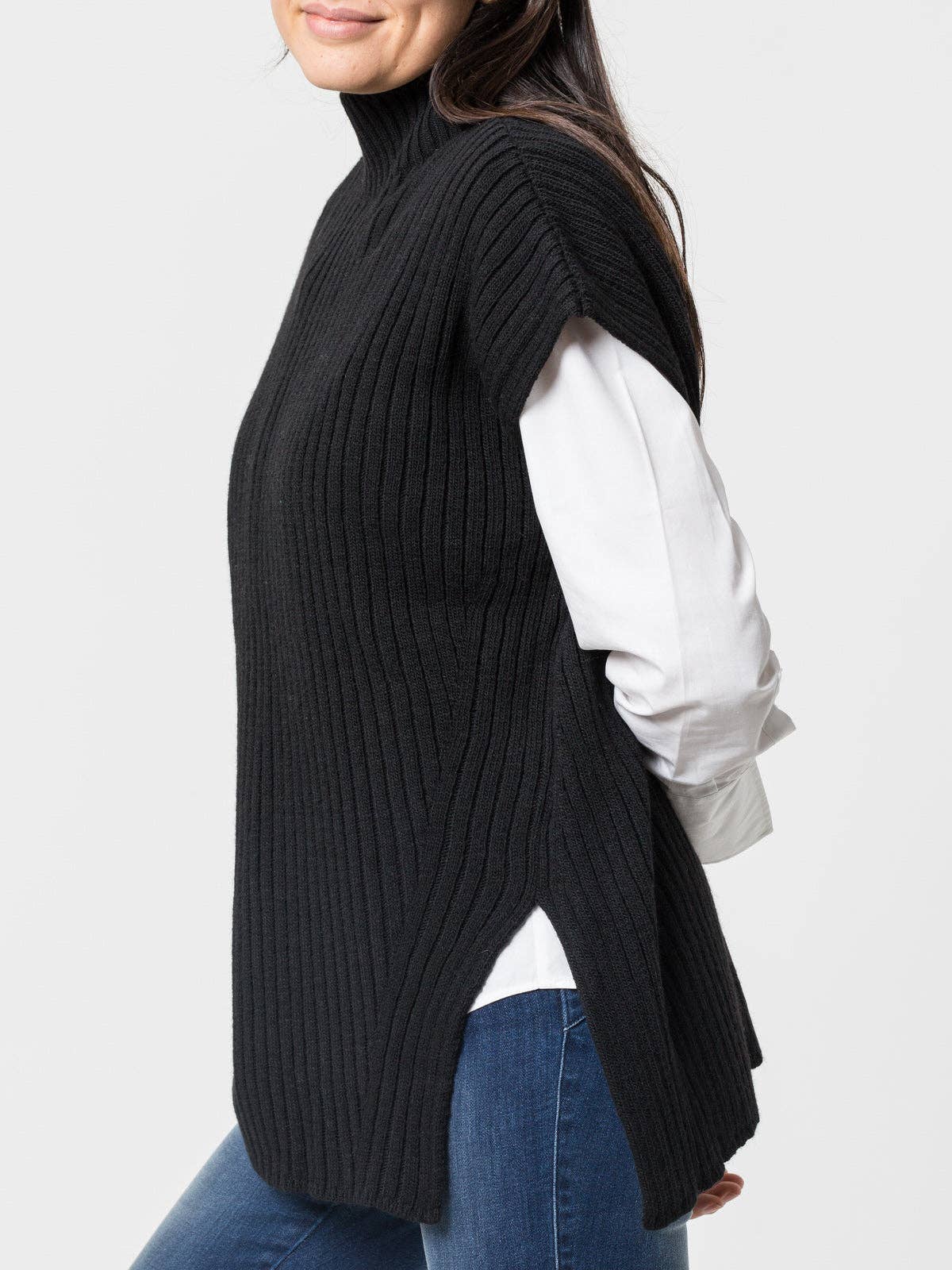 Gilet in maglia a coste con collo alto