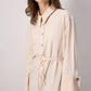 Camicia in viscosa crema con polsini ampi