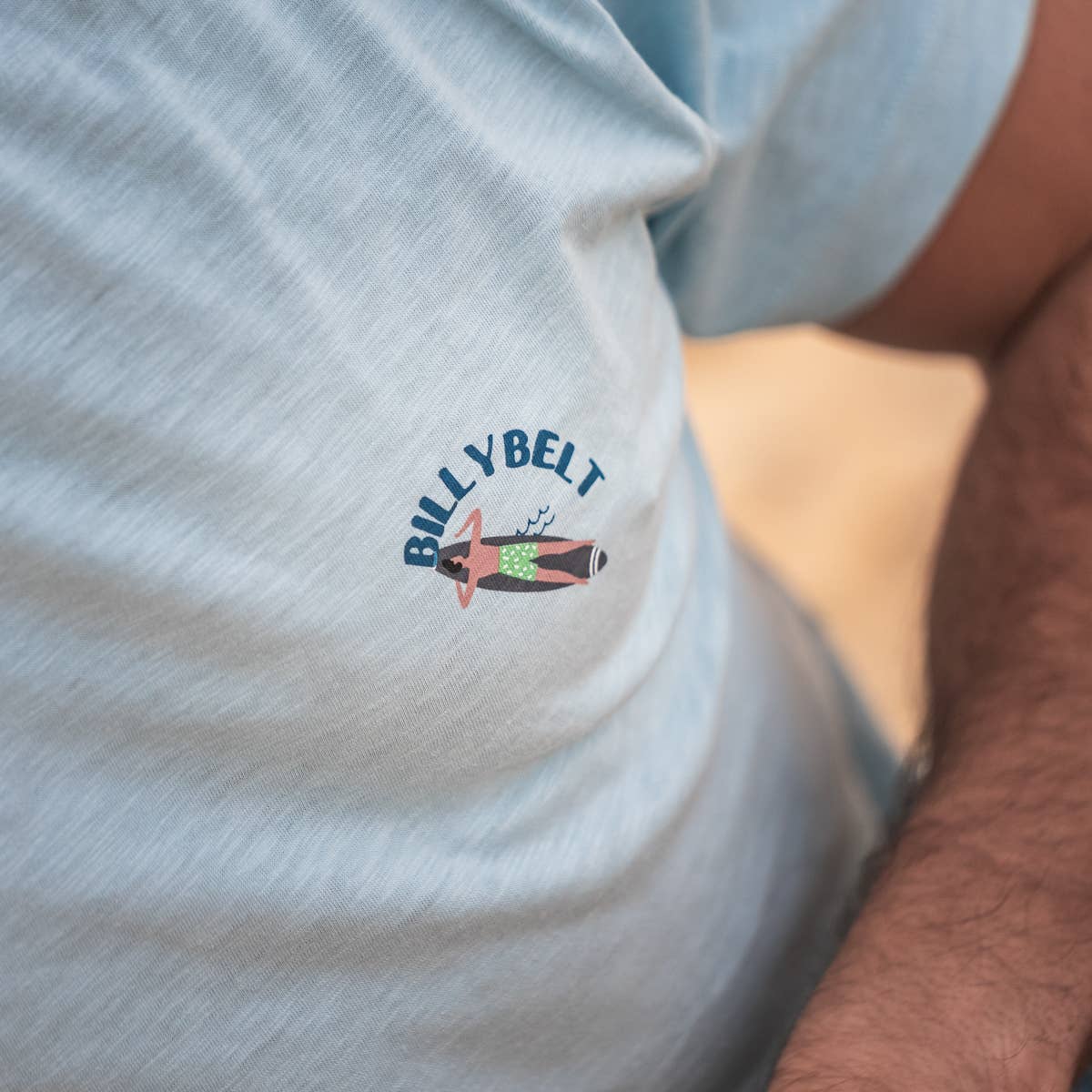 T-shirt Surfer in Cotone Biologico Azzurro Chiaro