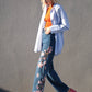 Jeans in denim a vita alta con ricamo floreale