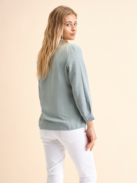 Blusa in lino con pizzo