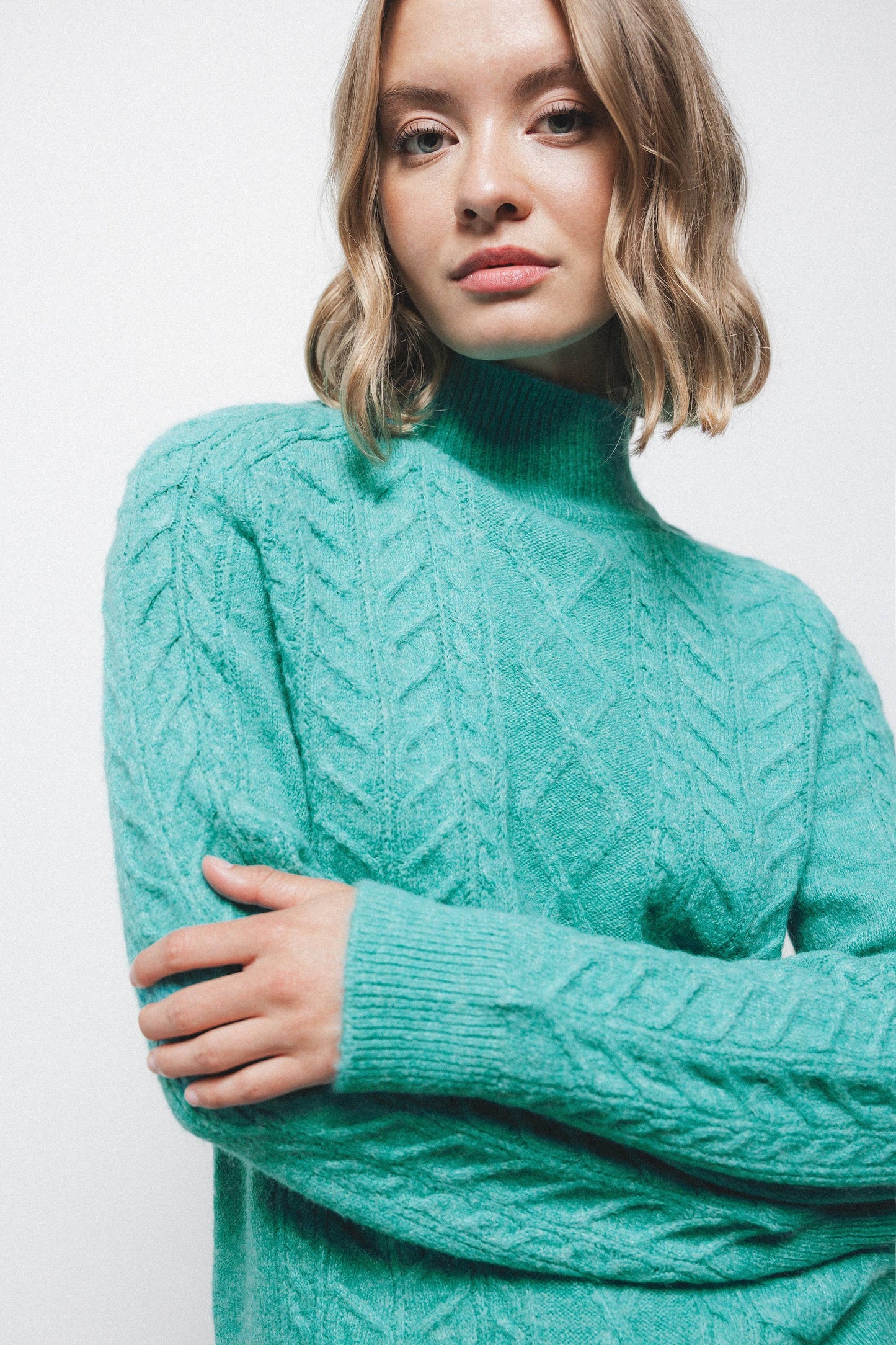 Maglione a maglia strutturata con collo alto