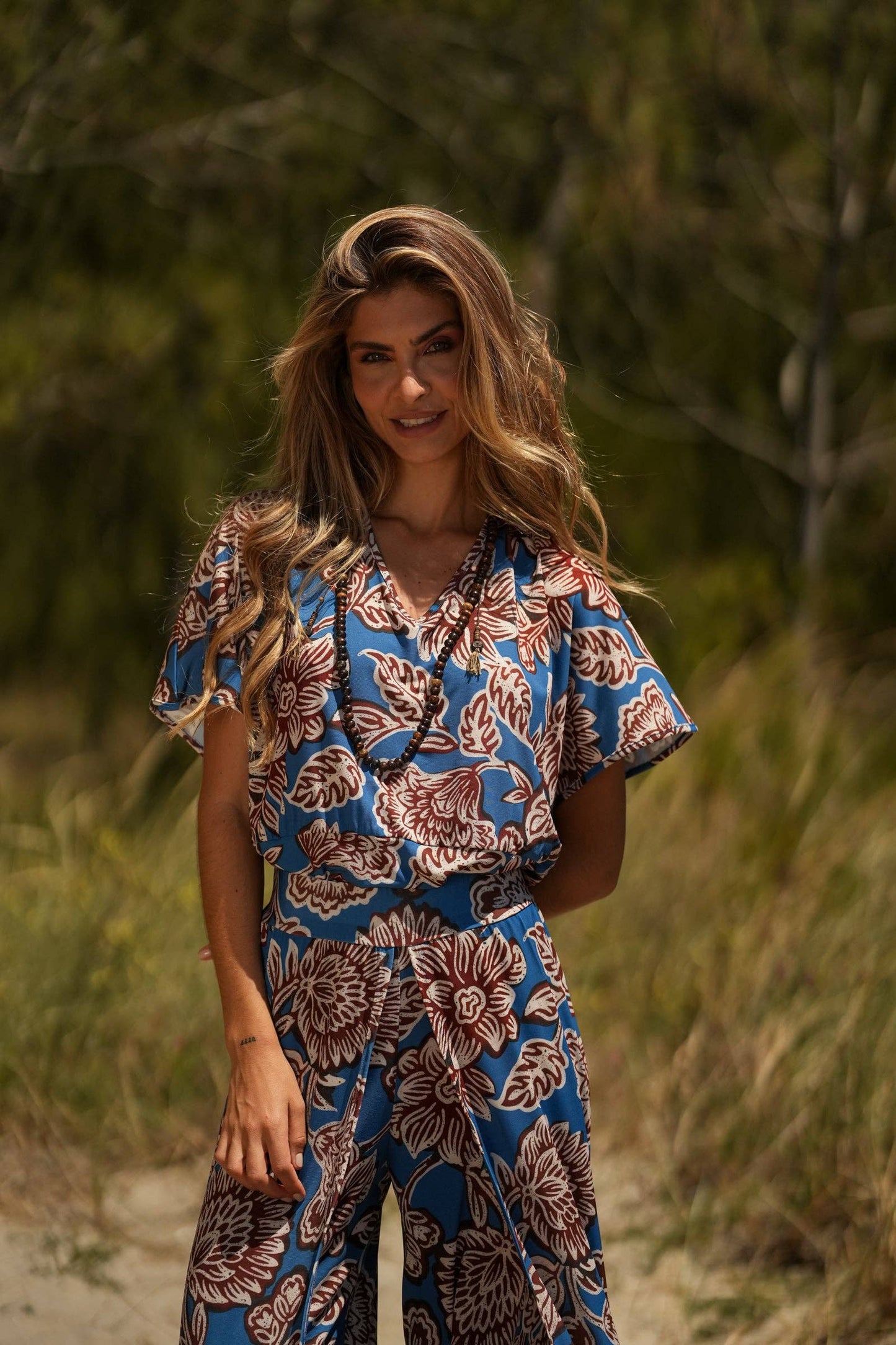 T-shirt donna a scollo V in maglia fredda