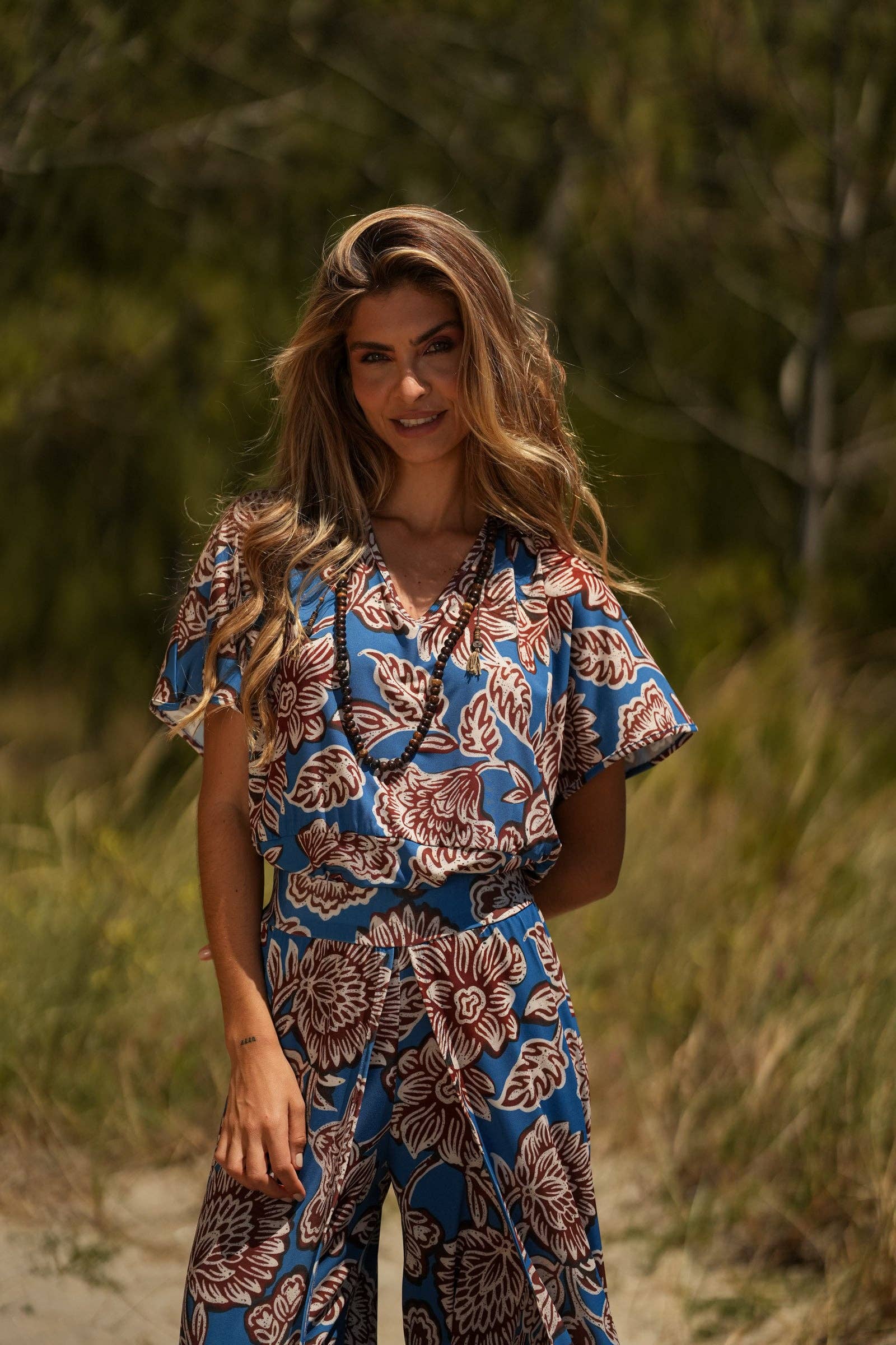 T-shirt donna a scollo V in maglia fredda